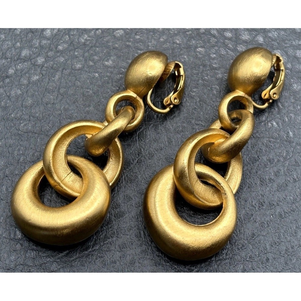 Vintage 80s Anne Klein Chunky Chain Link Drop Earrings Brushed Clip On Gold Tone - Picture 2 of 8